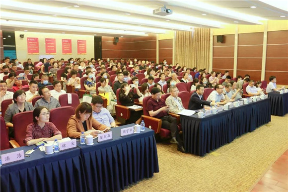 上海市學校后勤協會公寓與物業管理專業委員會2021年工作年會順利召開，推動教育管理高質量發展